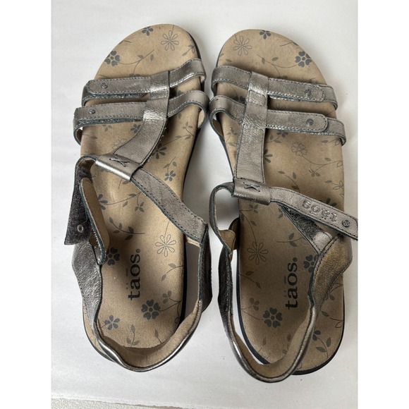 Taos Womens Trophy 2 Sandals Size 9 Pewter Strappy Comfort Adjustable Flats - Picture 9 of 11